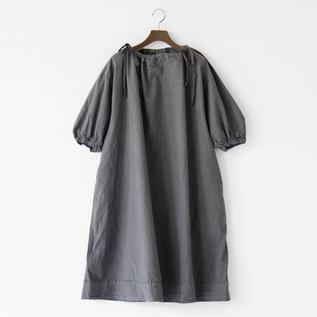 ギャザースモックドレス／Yarmo（ヤーモ）｜愛着を持ってずっと使い