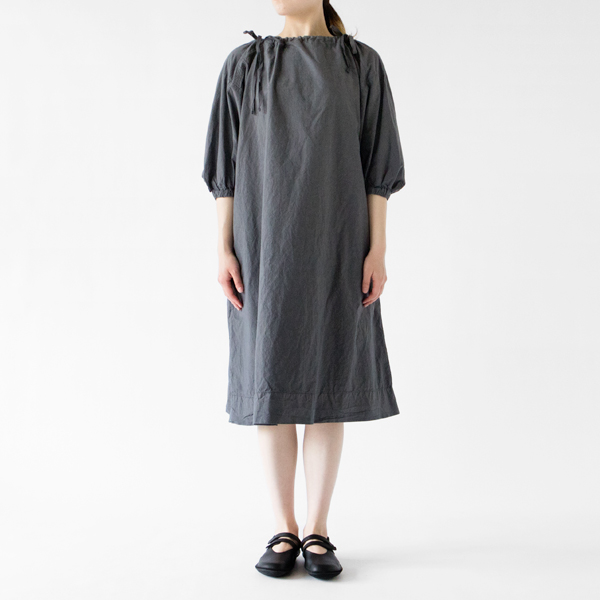 Charcoal（モデル身長：162cm）