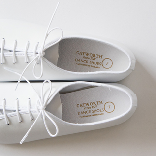 フラットシューズ JazzShoe White／CATWORTH（カットワース）｜愛着を
