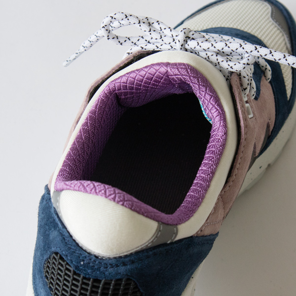 シューズタンがないので足全体を包み込んでくれる感覚