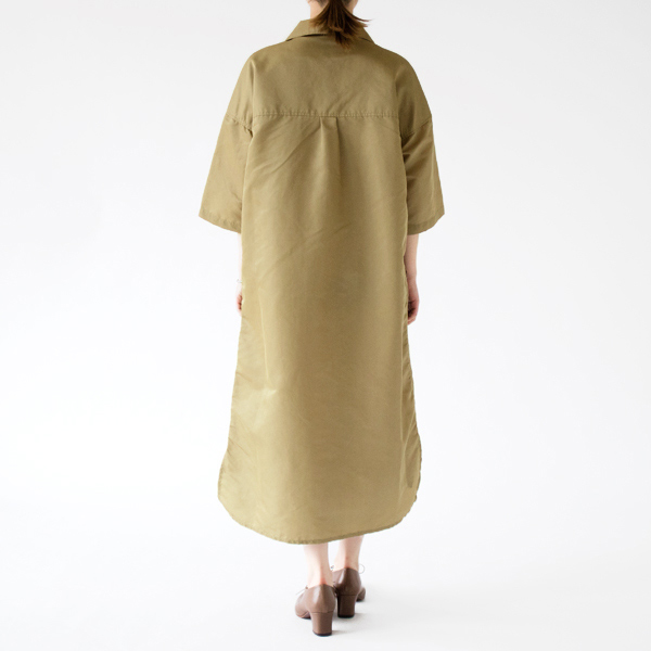 BEIGE（モデル身長：162cm）