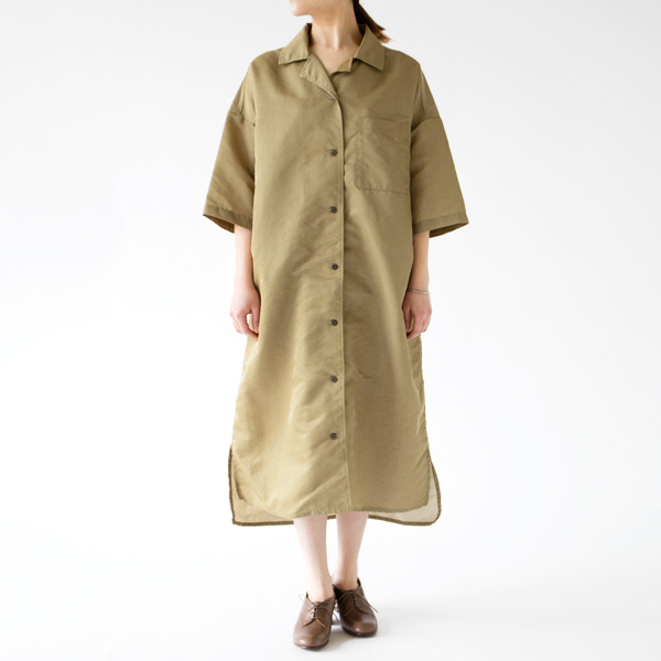 BEIGE（モデル身長：162cm）