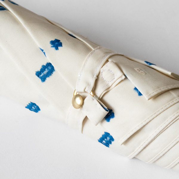 刺繍の様な立体的な表情のテキスタイル（雨のドビー WHITE）