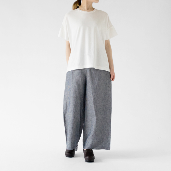 着用イメージ(OFF WHITE、モデル身長：162cm)