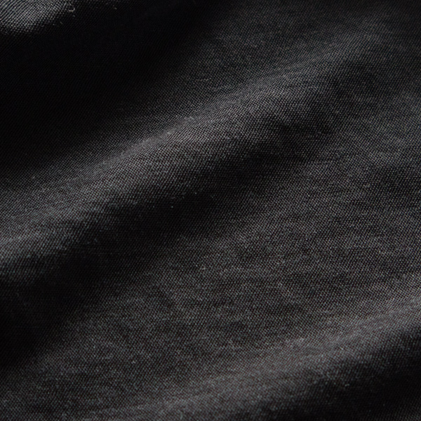 綺麗な表情の生地(BLACK)
