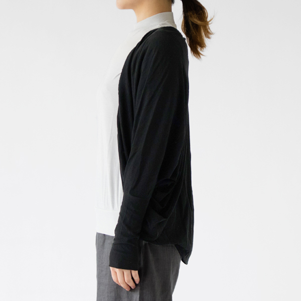 BLACK(モデル身長：162cm)