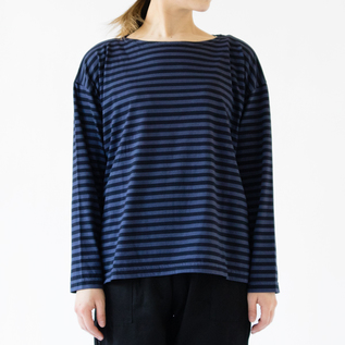 女性モデル身長:162cm(MID NIGHT NAVY/MARINE/T2) 女性モデル身長:162cm(MID NIGHT NAVY/MARINE/T2)