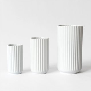 新品未使用 リュンビューポーセリン 花瓶 マットブラック　20cm Lyngby Porcelæn | リュンビューポーセリン からのLyngby 花瓶