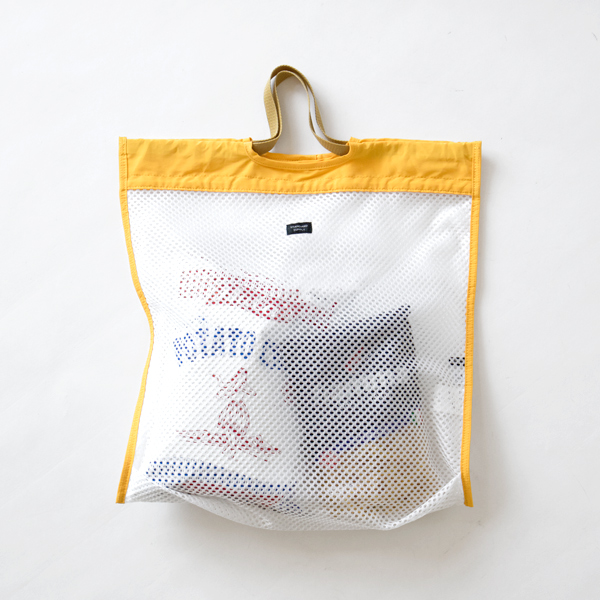 中身を入れた様子(YELLOW×WHITE) 中身を入れた様子(YELLOW×WHITE)