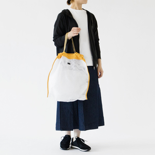 YELLOW×WHITE(モデル身長162cm) YELLOW×WHITE(モデル身長162cm)