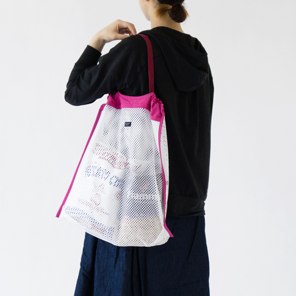 中身を入れた様子(PINK×WHITE) 中身を入れた様子(PINK×WHITE)