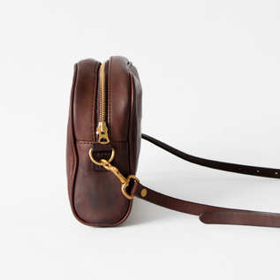 ⭐️極美品⭐️　VASCO　オフィサーポーチ　ショルダーバッグ　ブラウン LEATHER OFFICER POUCH バッグ／vasco（ヴァスコ）｜愛着を持って