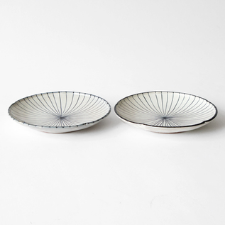 White makeup ten grass 7 inch plate set