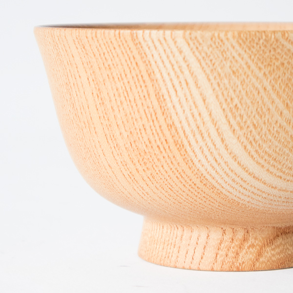 縁が反った口当たりの良い形（仕上げ前）