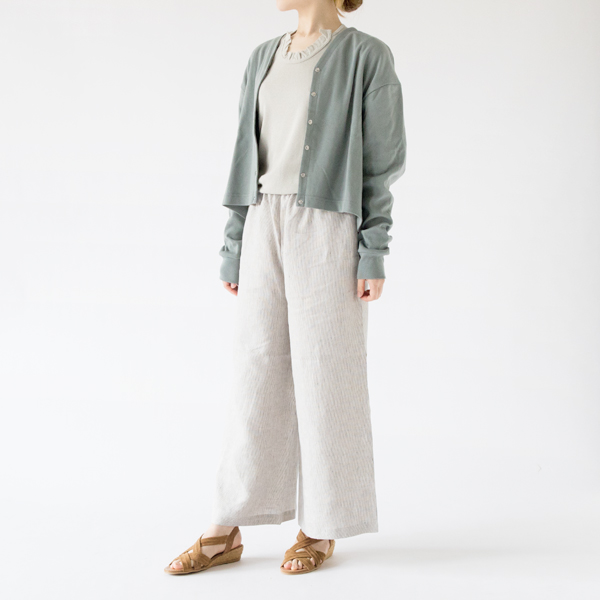 GREY SIZE2（モデル身長：162cm）