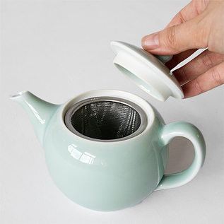 容量は300mlで、煎茶で約5杯分 容量は300mlで、煎茶で約5杯分