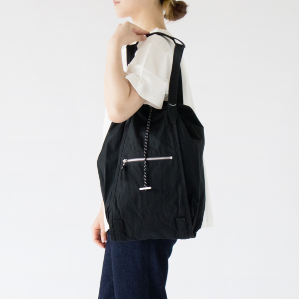 使用イメージ(モデル身長：162cm、BLACK)