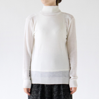 モデル身長:162cm(着用サイズ:M、カラー:Blanc) モデル身長:162cm(着用サイズ:M、カラー:Blanc)
