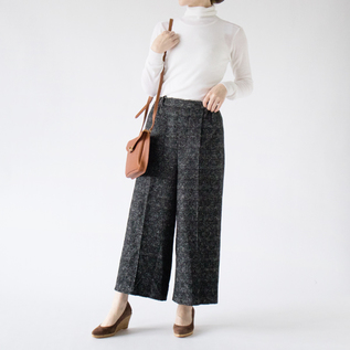 モデル身長:162cm(着用サイズ:XS、カラー:Blanc) モデル身長:162cm(着用サイズ:XS、カラー:Blanc)