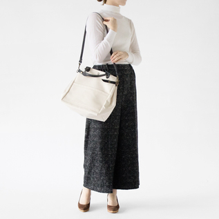 モデル身長:162cm(WHITE) モデル身長:162cm(WHITE)