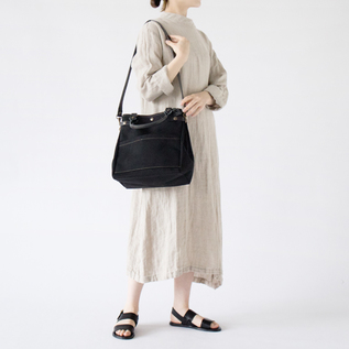 モデル身長:162cm(BLACK) モデル身長:162cm(BLACK)
