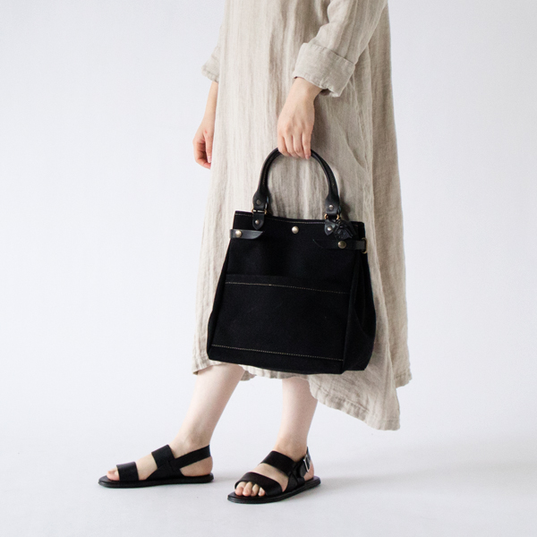 モデル身長:162cm(BLACK) モデル身長:162cm(BLACK)