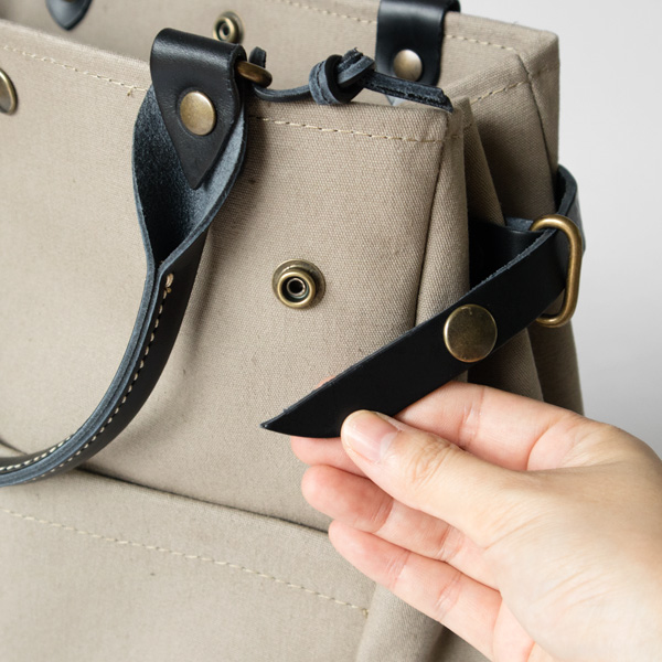 ボタンアップ ボタンアップ