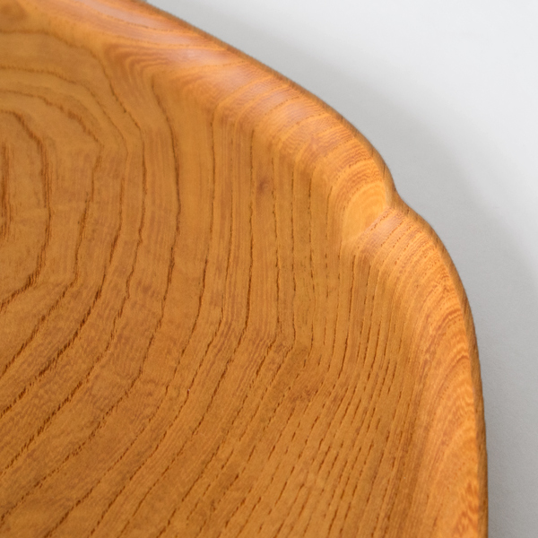 縁には立ち上がりがあります(雪輪盆) 縁には立ち上がりがあります(雪輪盆)