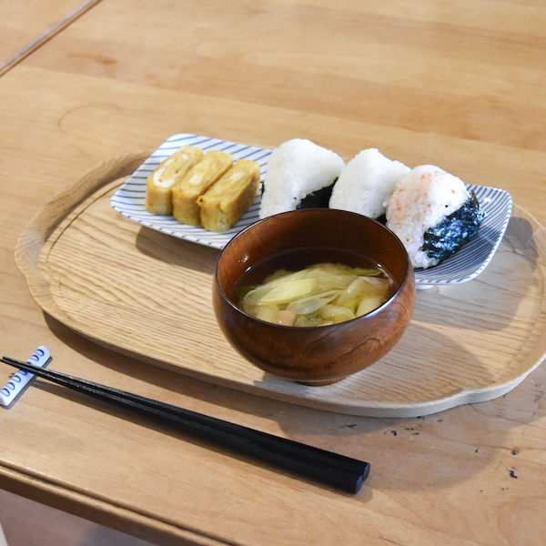 朝食用のプレートとして(長木瓜盆) 朝食用のプレートとして(長木瓜盆)
