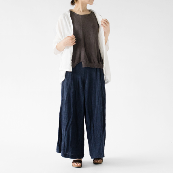 羽織としても使えます(モデル身長162cm、OFF WHITE) 羽織としても使えます(モデル身長162cm、OFF WHITE)