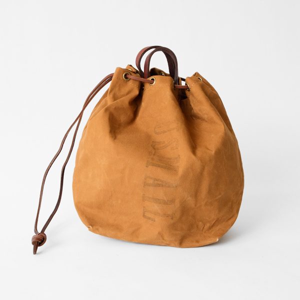 巾着型にも(KHAKI) 巾着型にも(KHAKI)