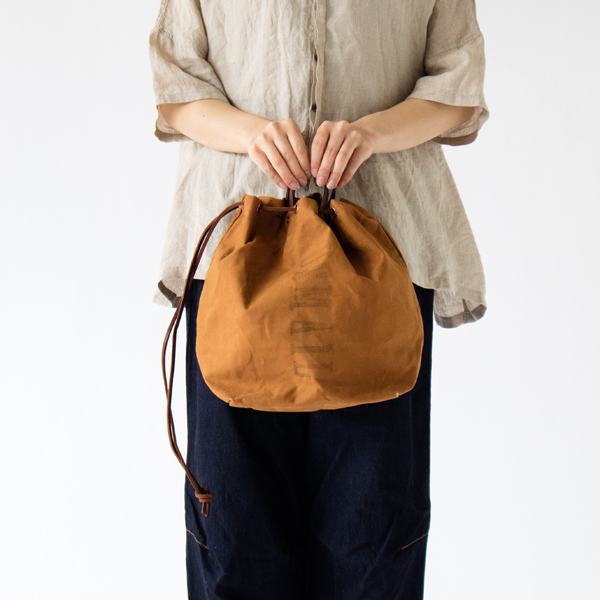 形を変えて楽しめる(KHAKI) 形を変えて楽しめる(KHAKI)