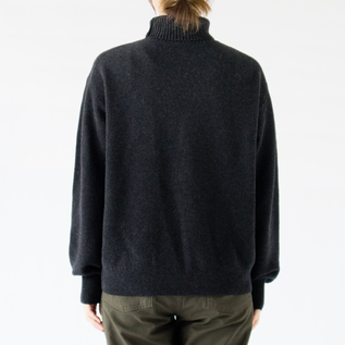モデル身長162cm(C.GREY) モデル身長162cm(C.GREY)