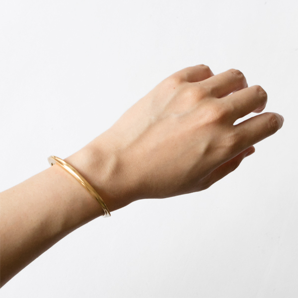 着用イメージ(MATTE GOLD PLATED)