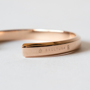 バングル ICON／SKULTUNA（スクルツナ）｜愛着を持ってずっと使いたい