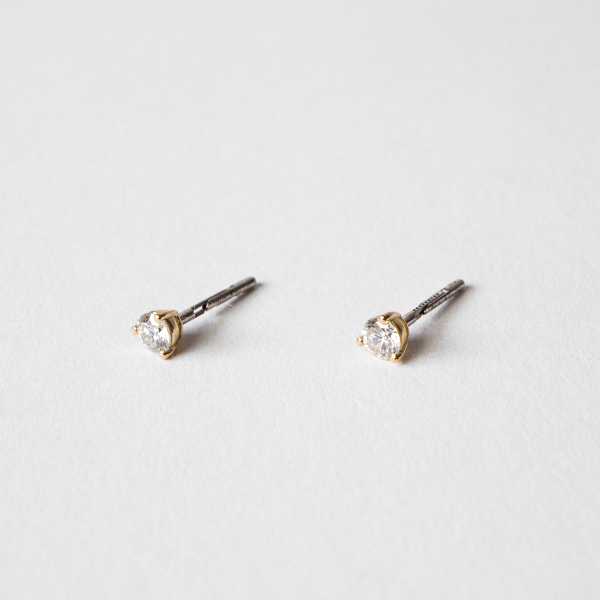 キャッチレスピアス ダイヤ(イエローゴールド 0.28カラット)