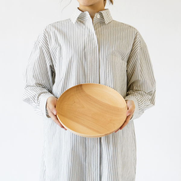 大鉢（モデル身長：162cm）