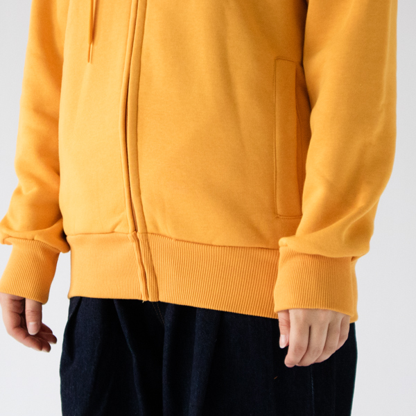 袖、裾(モデル身長162cm・Sサイズ着用) 袖、裾(モデル身長162cm・Sサイズ着用)