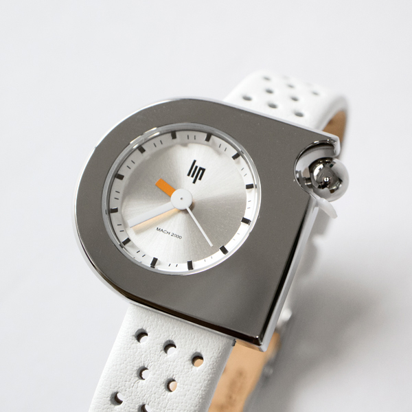 斬新な左右非対称のデザイン 斬新な左右非対称のデザイン