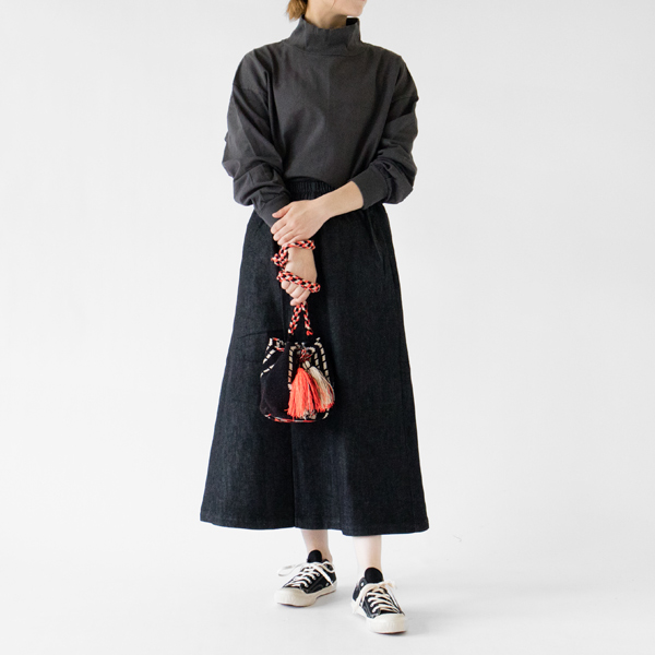 モデル身長：162cm(BLACK(1819))