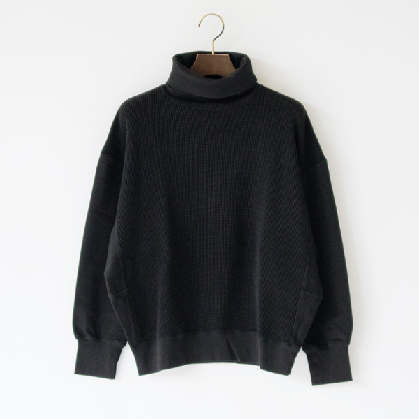 ワッフル×裏毛 切り替えタートルプルオーバー(BLACK)