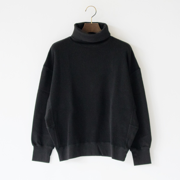 ワッフル×裏毛 切り替えタートルプルオーバー(BLACK)
