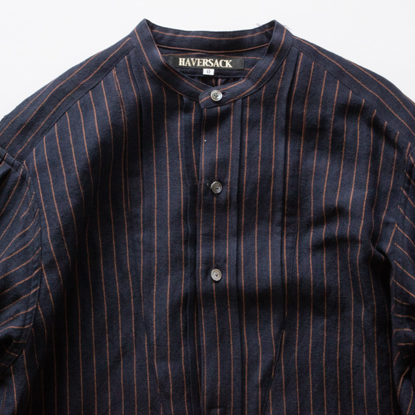 襟元(NAVY×BROWN)