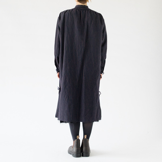 後ろから見た様子(NAVY×BROWN) 後ろから見た様子(NAVY×BROWN)