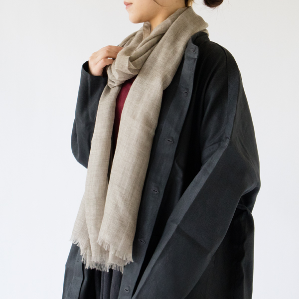 着用イメージ（BROWN）