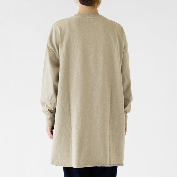 後ろから見た様子(BEIGE) 後ろから見た様子(BEIGE)