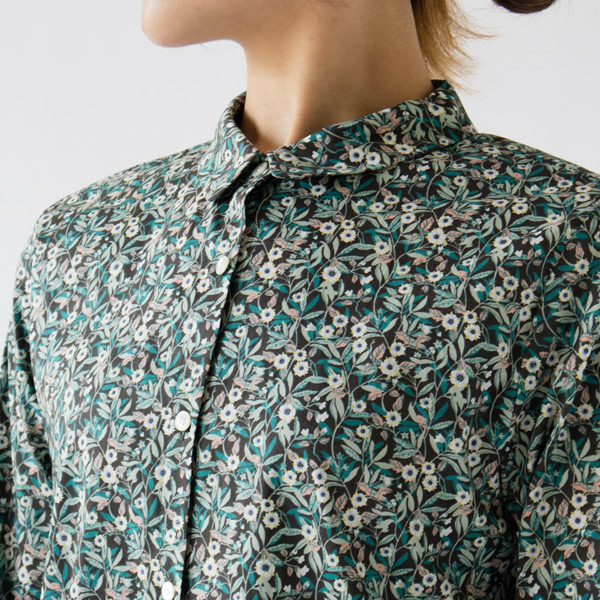 華奢な印象のあるジャストな肩サイズ 華奢な印象のあるジャストな肩サイズ