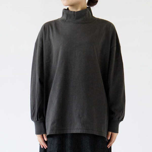 前から見た様子(GRAY)