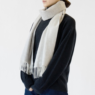 着用イメージ(White×Silver Reversible)