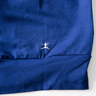 裾近くにはDANSKINのロゴプリントがあります 裾近くにはDANSKINのロゴプリントがあります